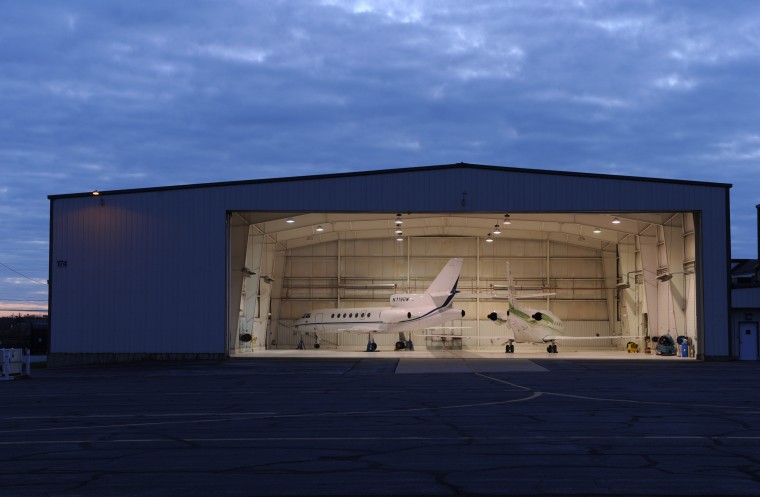hangar at night at Wilmington ILG-New Castle Airport