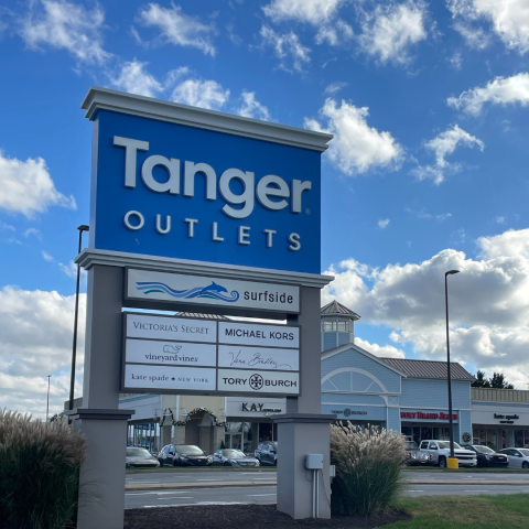 Shoppers at Tanger Outlets Rehoboth Beach Delaware